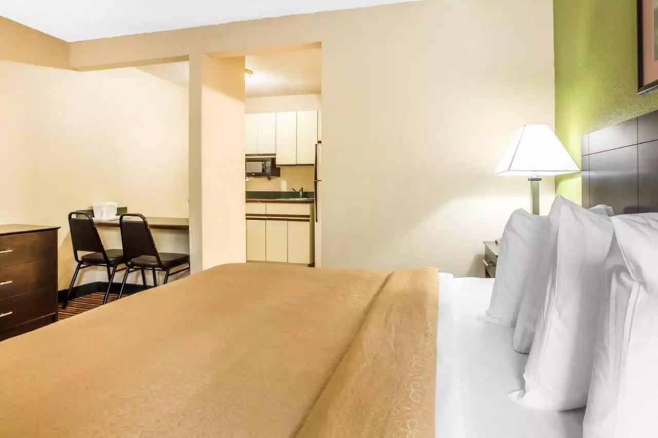 Suburban Hotel Augusta