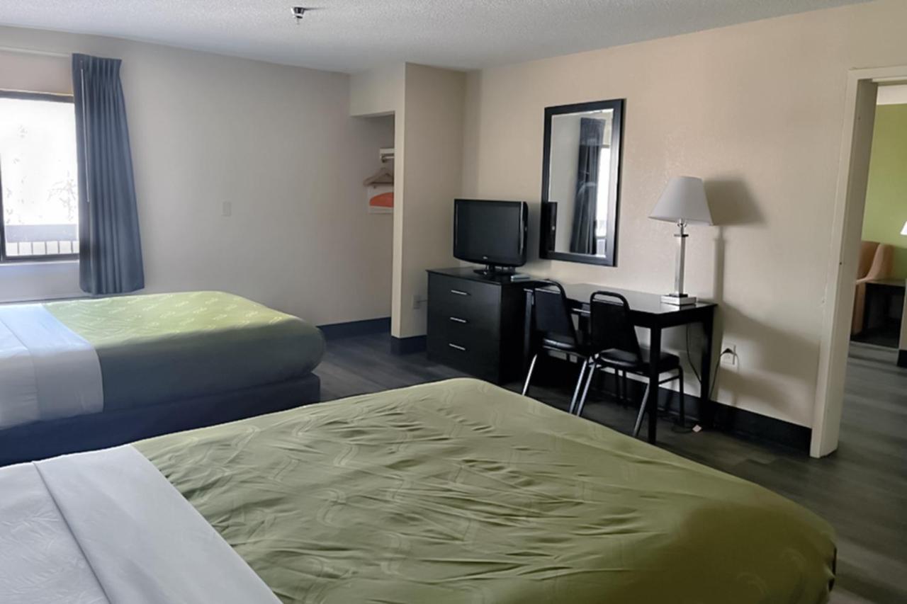 Suburban Hotel Augusta