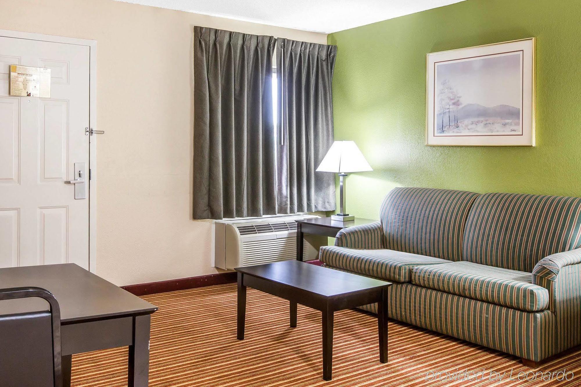Hotel Suburban 2*